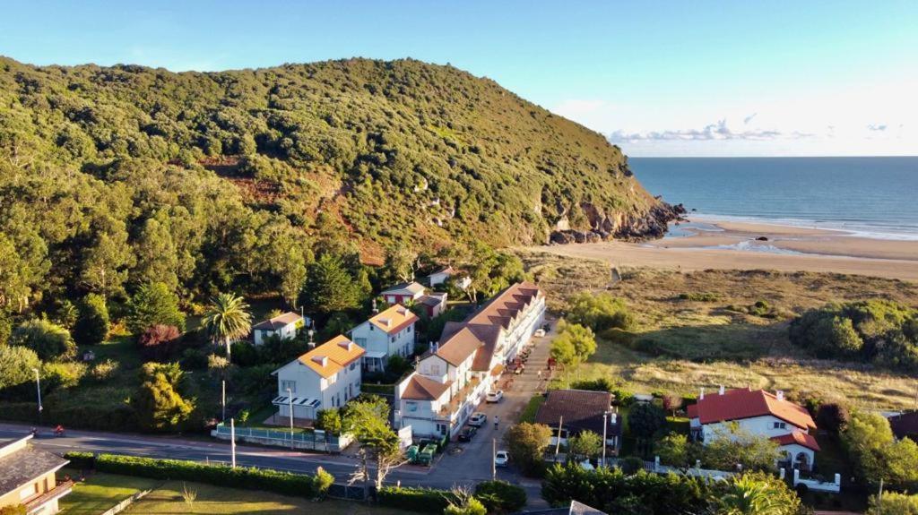 Hostal De Berria Santoña Εξωτερικό φωτογραφία