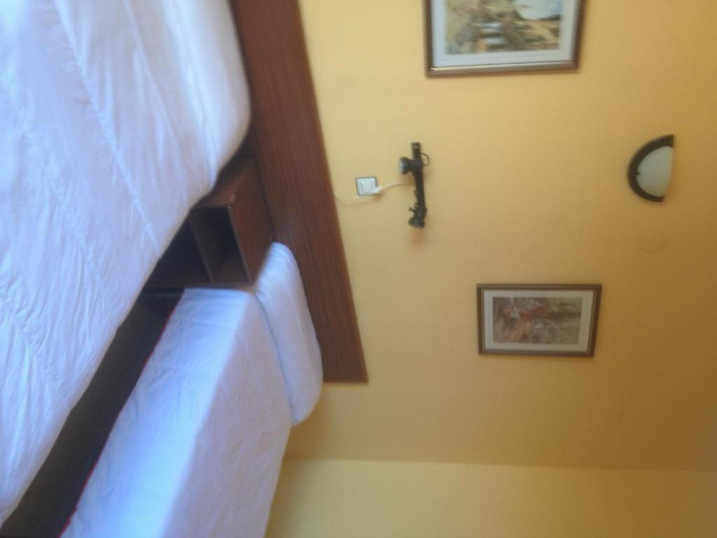 Hostal De Berria Santoña Εξωτερικό φωτογραφία
